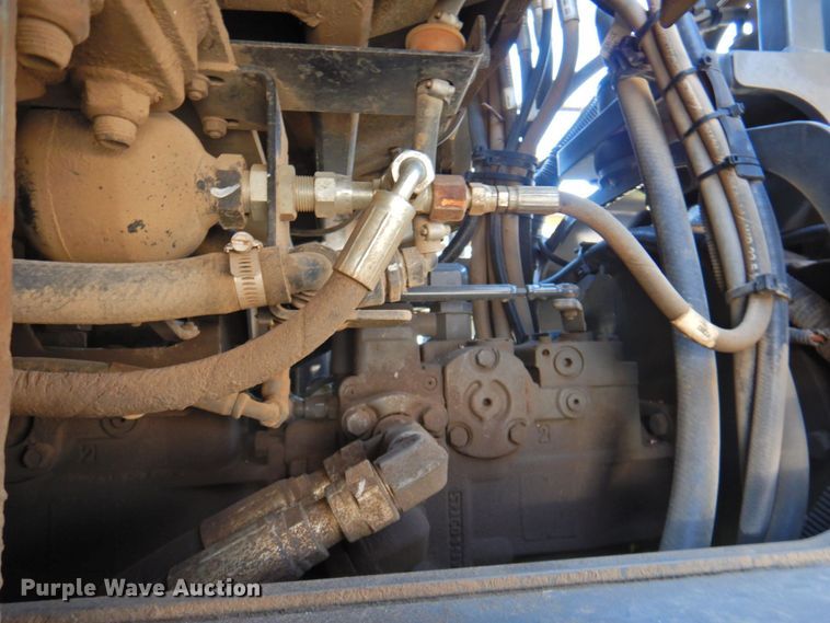 image for item DP4665 2014 Rogator RG900  sprayer