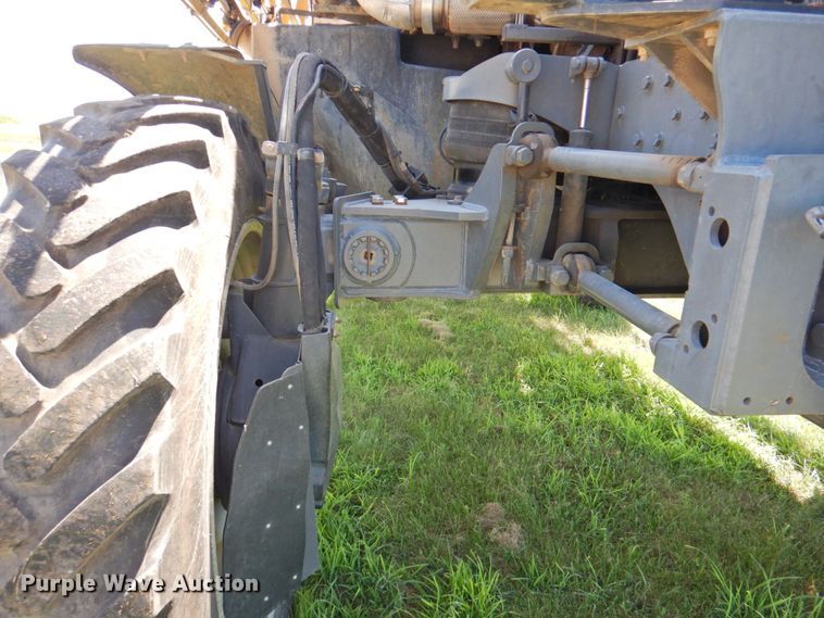 image for item DP4665 2014 Rogator RG900  sprayer