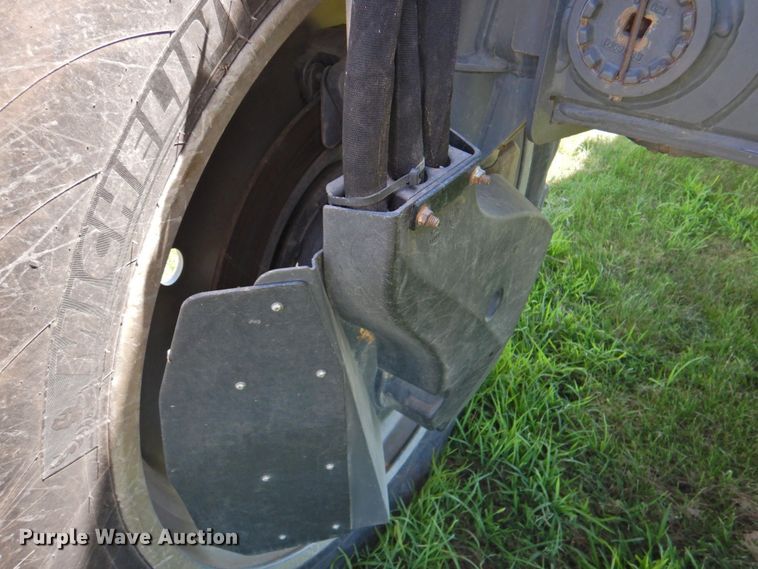 image for item DP4665 2014 Rogator RG900  sprayer