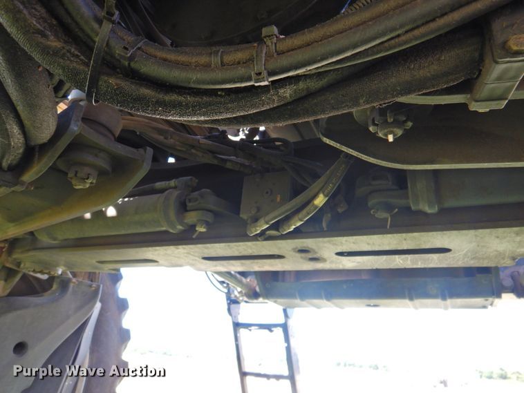 image for item DP4665 2014 Rogator RG900  sprayer