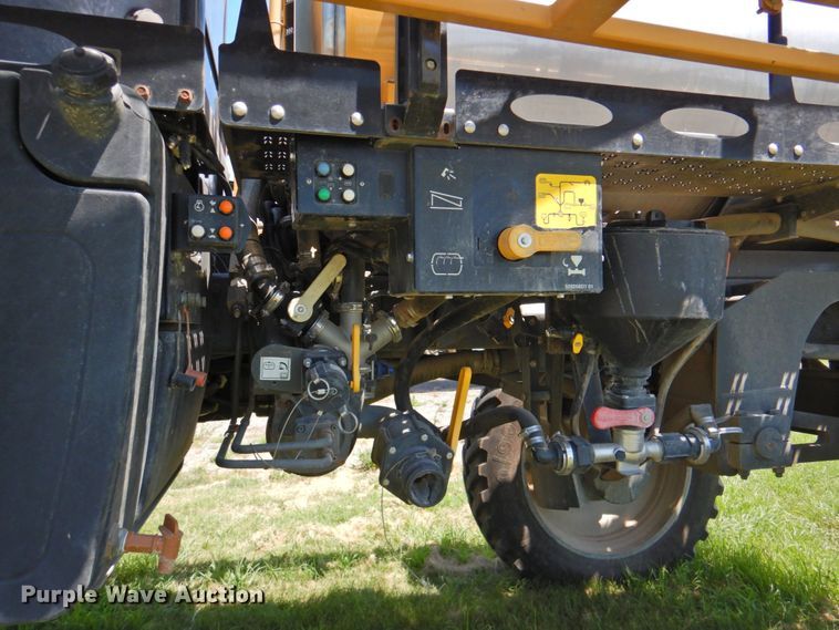 image for item DP4665 2014 Rogator RG900  sprayer