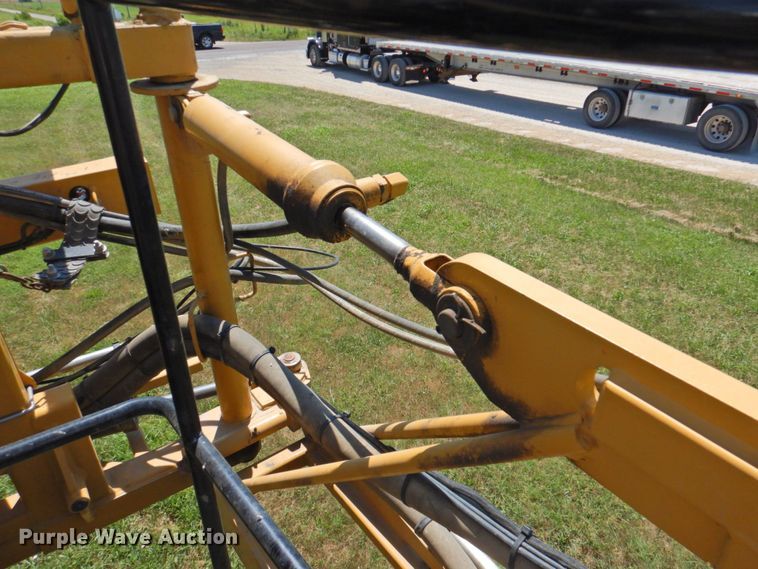 image for item DP4665 2014 Rogator RG900  sprayer