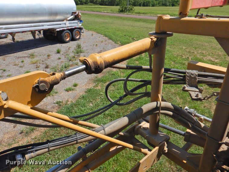 image for item DP4665 2014 Rogator RG900  sprayer