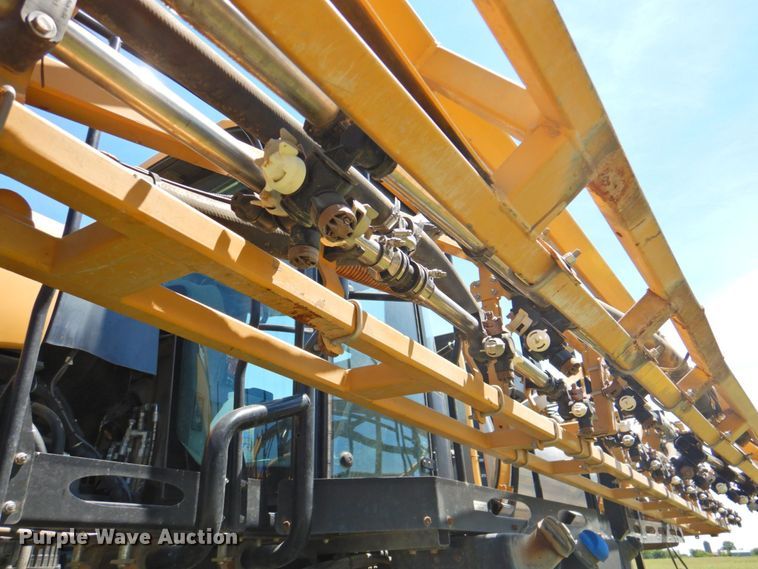 image for item DP4665 2014 Rogator RG900  sprayer