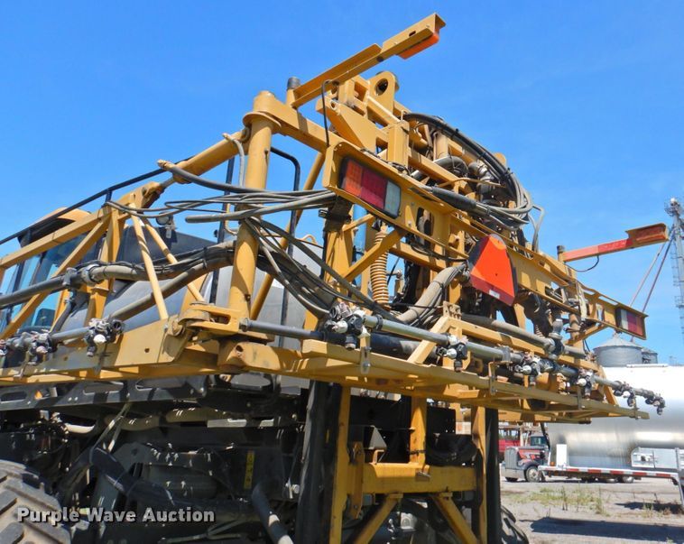 image for item DP4665 2014 Rogator RG900  sprayer