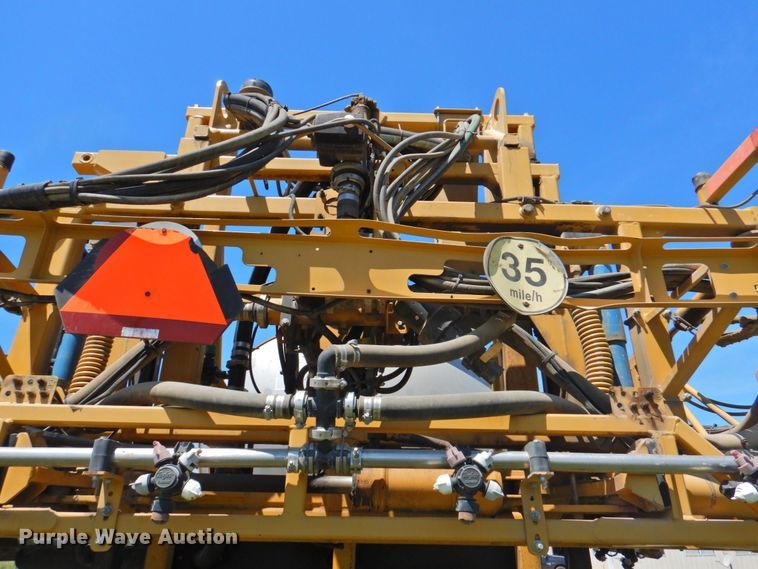 image for item DP4665 2014 Rogator RG900  sprayer