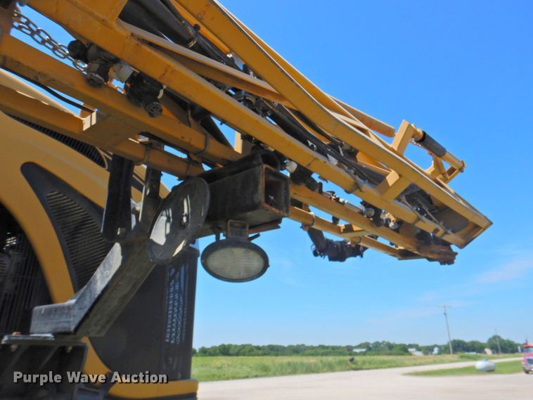 image for item DP4665 2014 Rogator RG900  sprayer