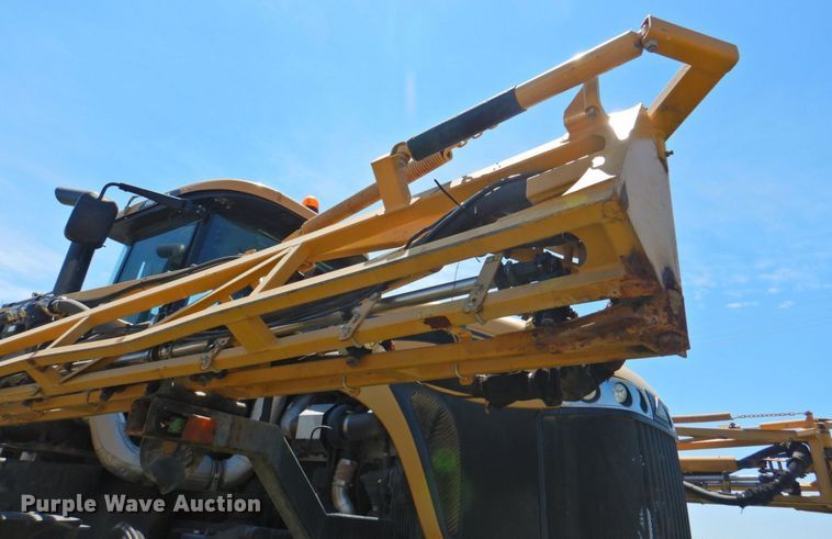 image for item DP4665 2014 Rogator RG900  sprayer