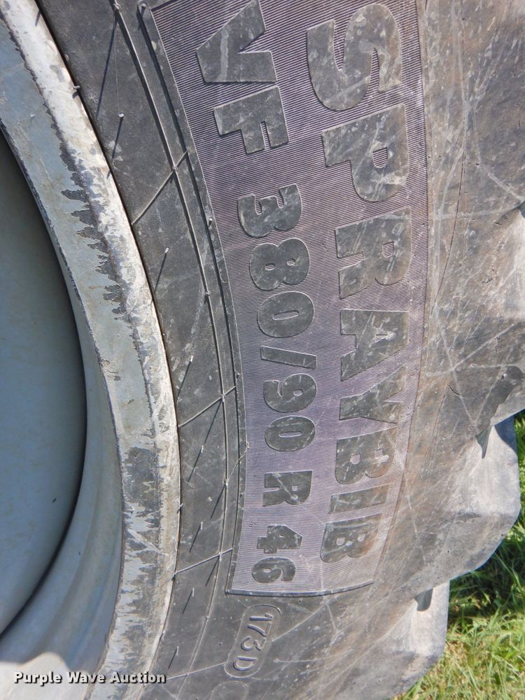 image for item DP4665 2014 Rogator RG900  sprayer