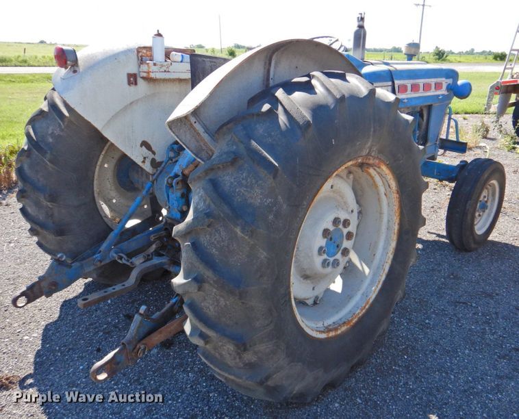 image for item DP4667 Ford 4000  tractor