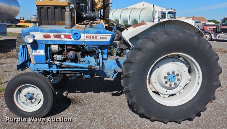 image for item DP4667 Ford 4000  tractor