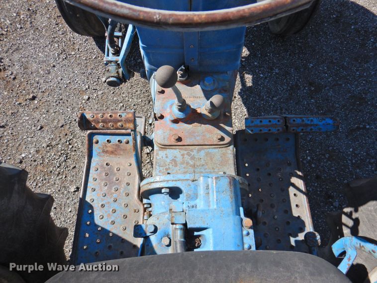 image for item DP4667 Ford 4000  tractor
