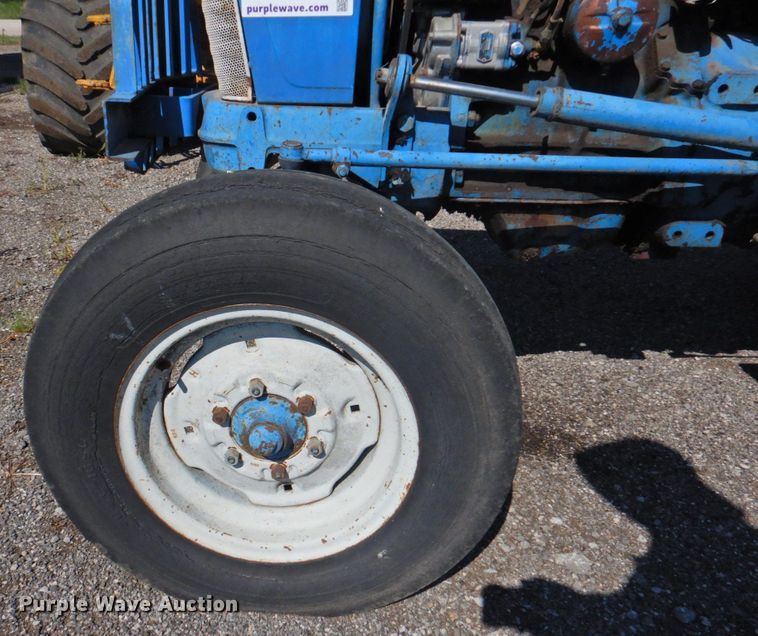 image for item DP4667 Ford 4000  tractor