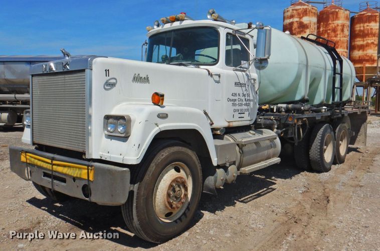 image for item DP4668 1981 Mack RWS786LS  flatbed truck with tank