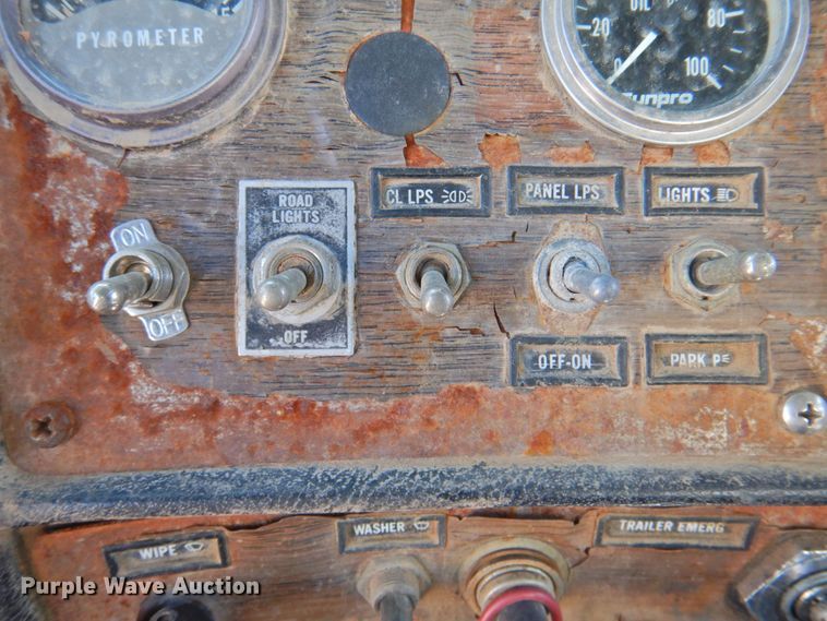 image for item DP4668 1981 Mack RWS786LS  flatbed truck with tank