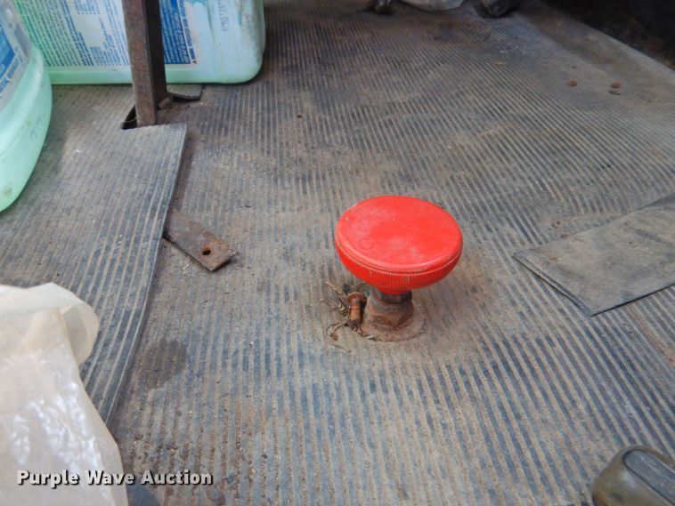 image for item DP4668 1981 Mack RWS786LS  flatbed truck with tank