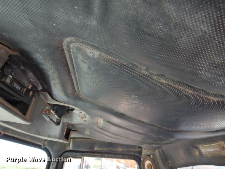 image for item DP4668 1981 Mack RWS786LS  flatbed truck with tank