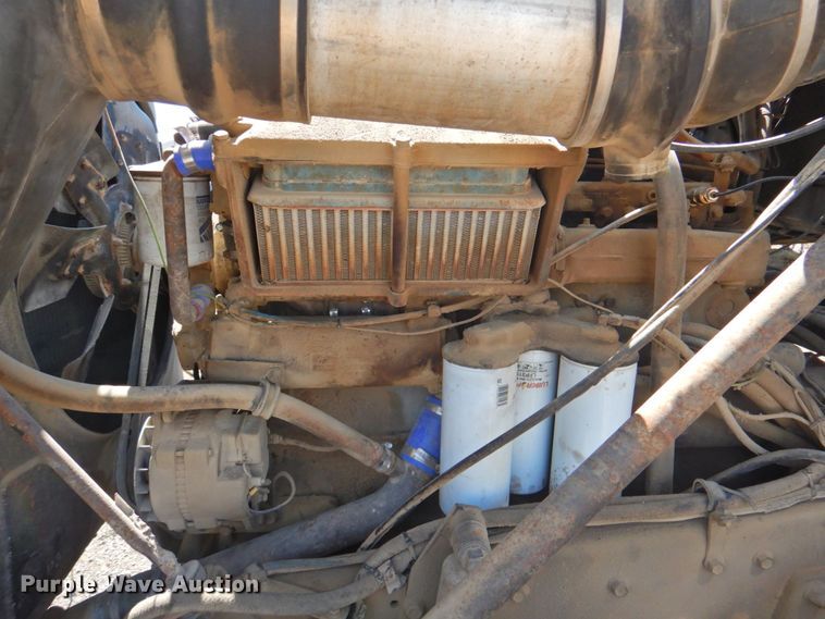 image for item DP4668 1981 Mack RWS786LS  flatbed truck with tank