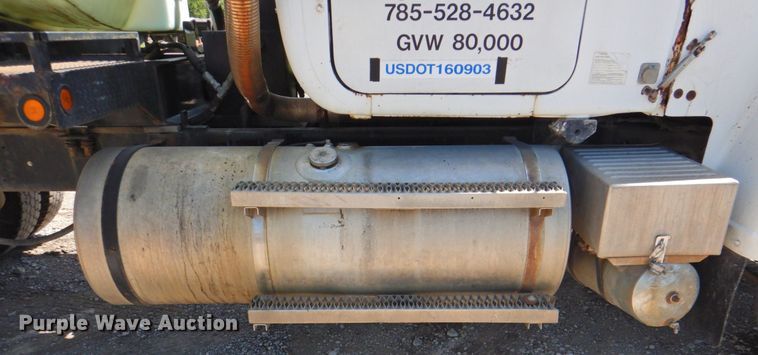 image for item DP4668 1981 Mack RWS786LS  flatbed truck with tank