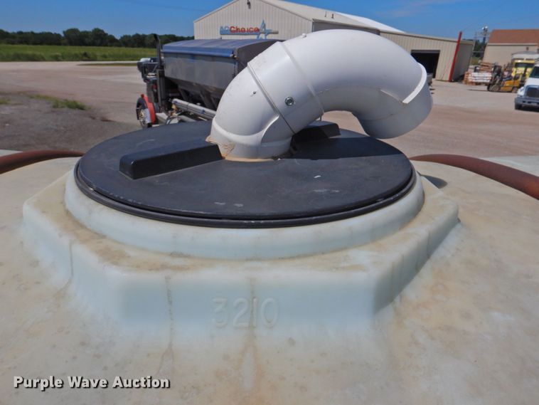 image for item DP4668 1981 Mack RWS786LS  flatbed truck with tank