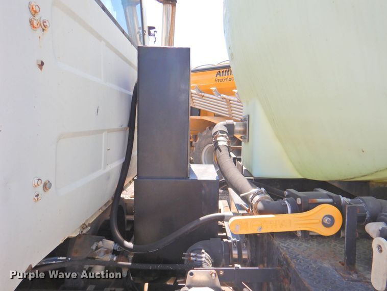 image for item DP4668 1981 Mack RWS786LS  flatbed truck with tank