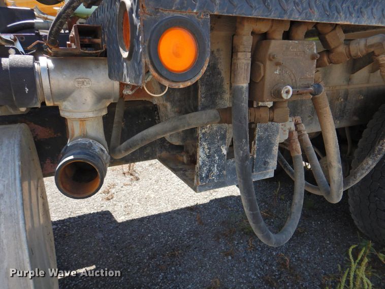 image for item DP4668 1981 Mack RWS786LS  flatbed truck with tank