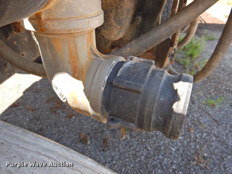 image for item DP4668 1981 Mack RWS786LS  flatbed truck with tank