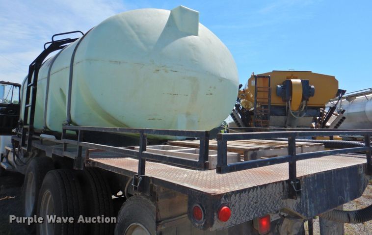 image for item DP4668 1981 Mack RWS786LS  flatbed truck with tank