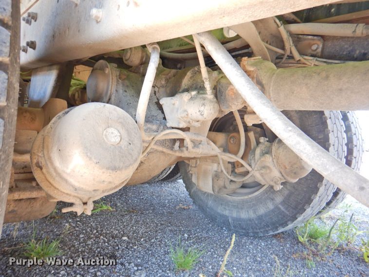 image for item DP4668 1981 Mack RWS786LS  flatbed truck with tank