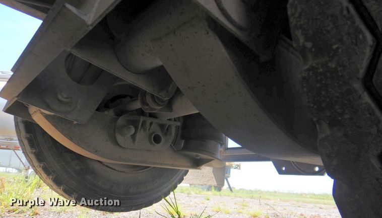 image for item DP4668 1981 Mack RWS786LS  flatbed truck with tank