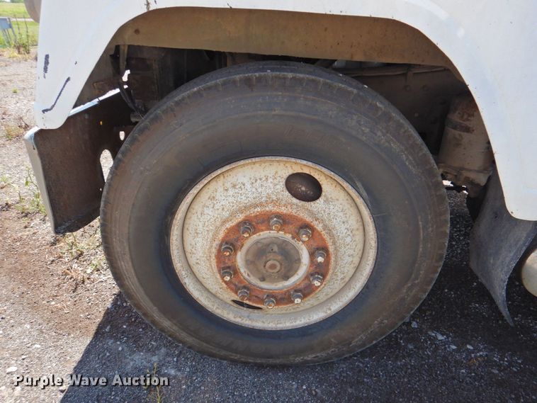 image for item DP4668 1981 Mack RWS786LS  flatbed truck with tank