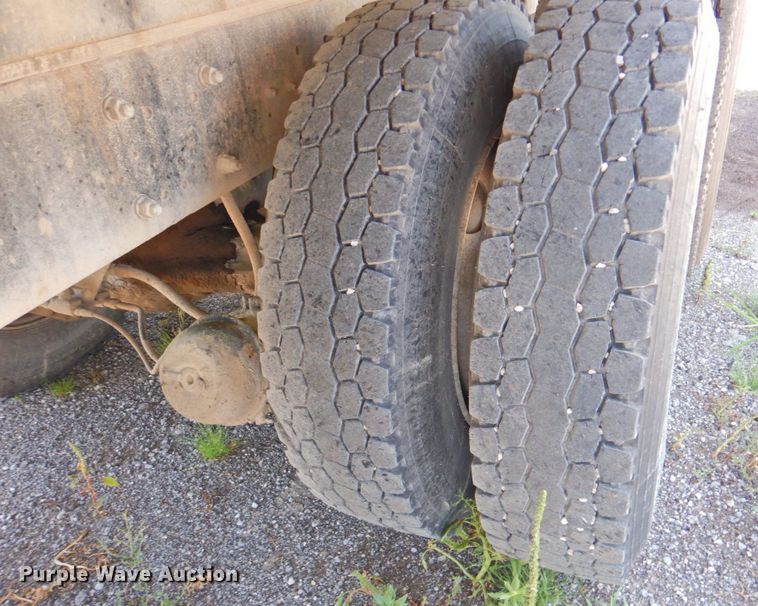 image for item DP4668 1981 Mack RWS786LS  flatbed truck with tank