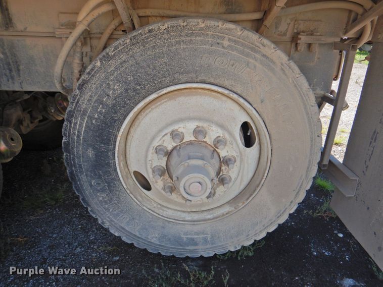 image for item DP4668 1981 Mack RWS786LS  flatbed truck with tank