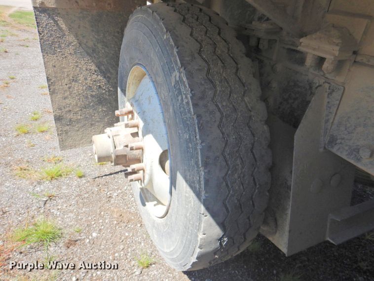 image for item DP4668 1981 Mack RWS786LS  flatbed truck with tank