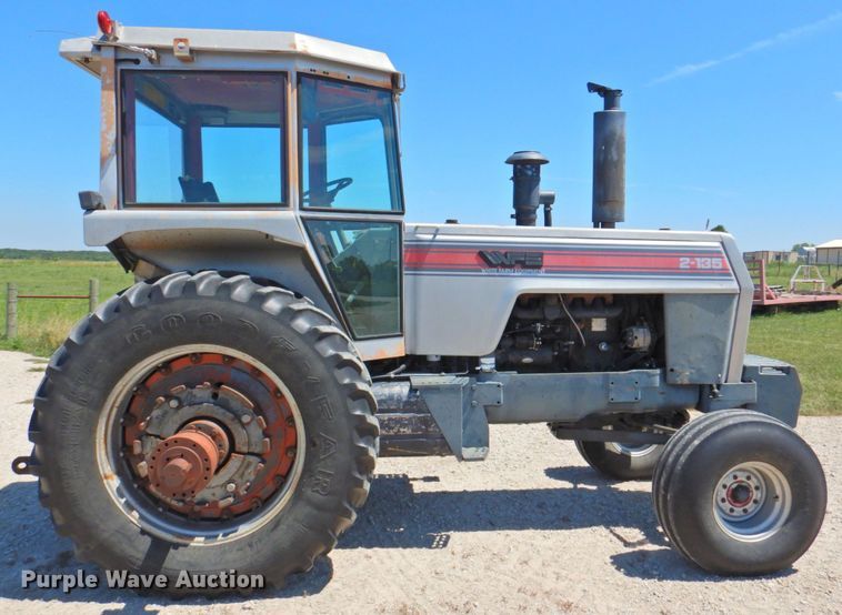 image for item DP4698 1982 White 2-135  tractor
