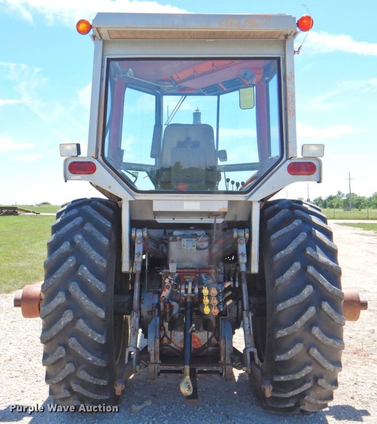 image for item DP4698 1982 White 2-135  tractor