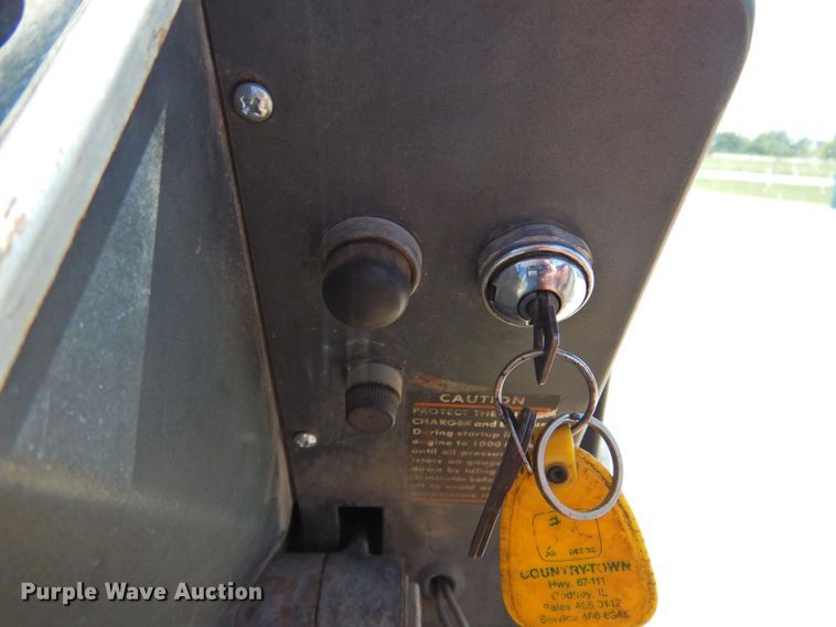 image for item DP4698 1982 White 2-135  tractor