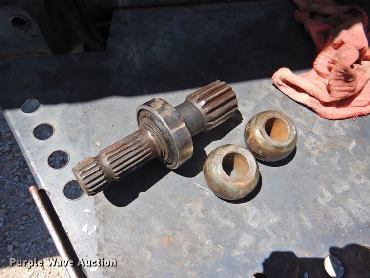 image for item DP4698 1982 White 2-135  tractor