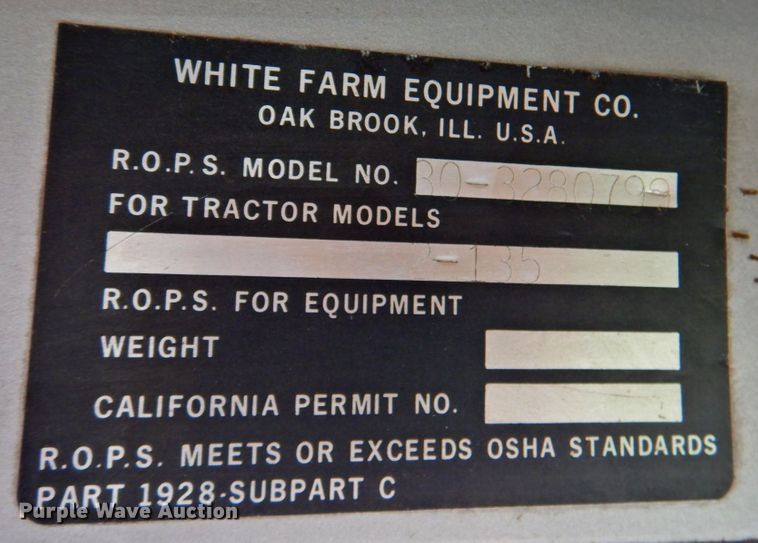 image for item DP4698 1982 White 2-135  tractor