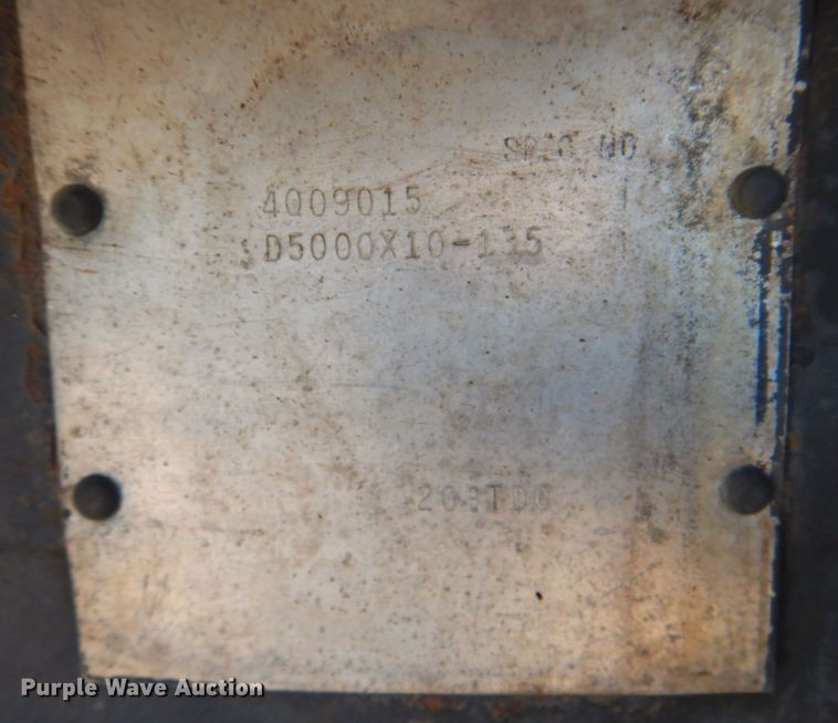 image for item DP4698 1982 White 2-135  tractor