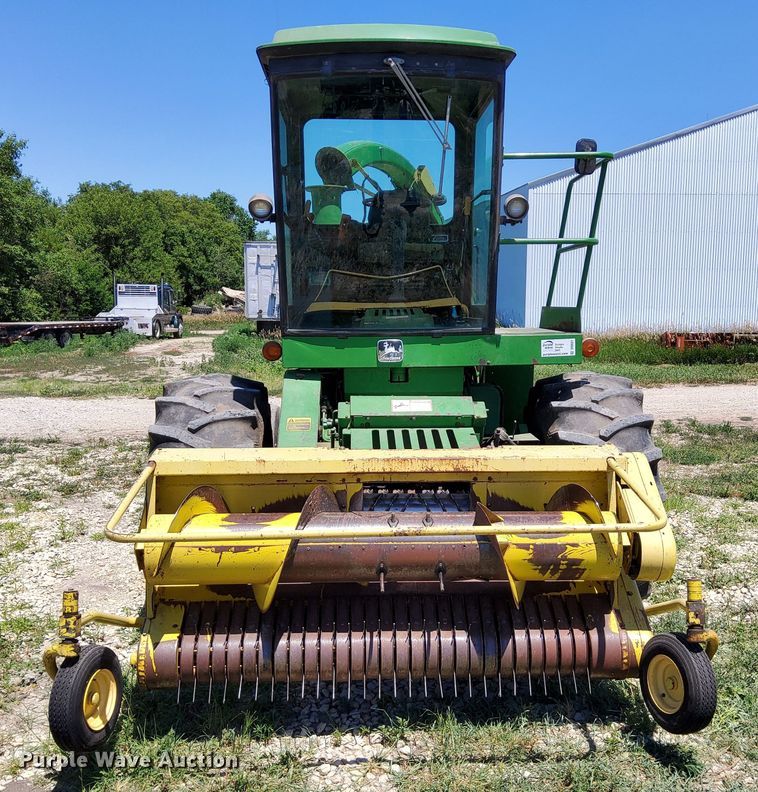 image for item DR0921 1991 John Deere 5830  forage harvester