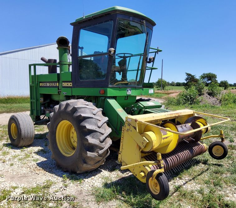 image for item DR0921 1991 John Deere 5830  forage harvester