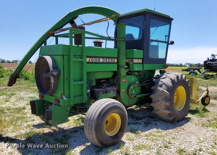 image for item DR0921 1991 John Deere 5830  forage harvester