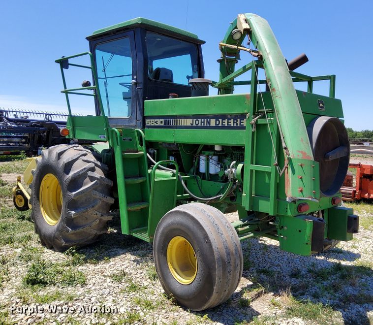 image for item DR0921 1991 John Deere 5830  forage harvester