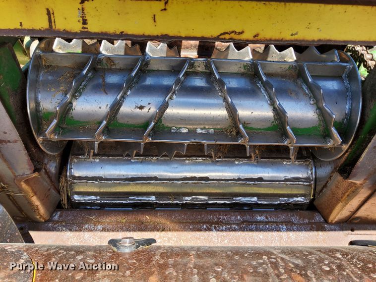 image for item DR0921 1991 John Deere 5830  forage harvester