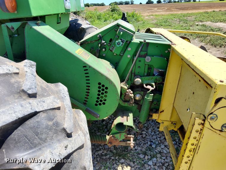 image for item DR0921 1991 John Deere 5830  forage harvester