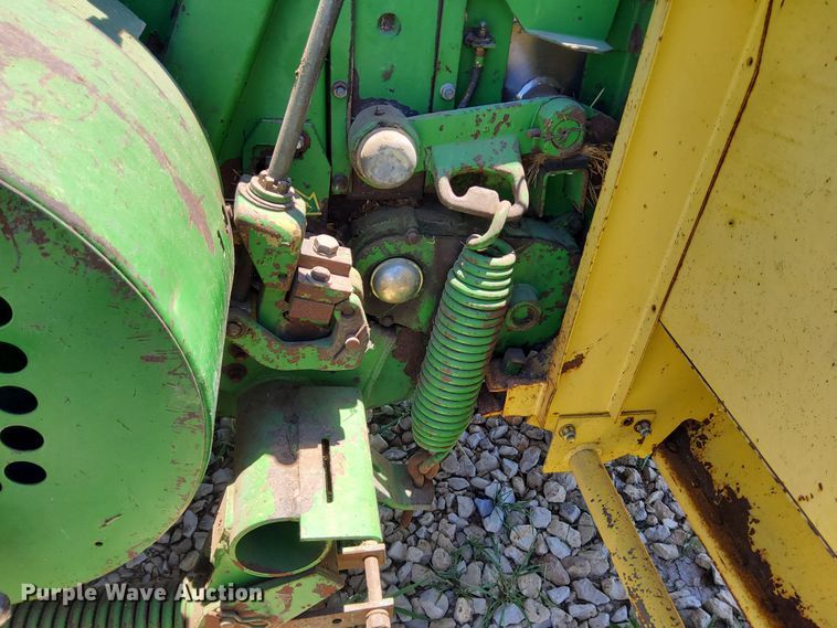 image for item DR0921 1991 John Deere 5830  forage harvester