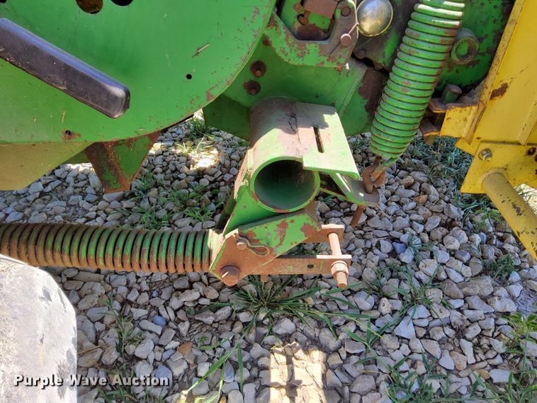 image for item DR0921 1991 John Deere 5830  forage harvester