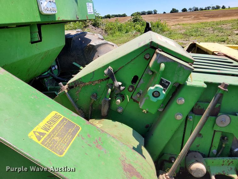 image for item DR0921 1991 John Deere 5830  forage harvester