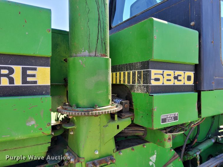 image for item DR0921 1991 John Deere 5830  forage harvester